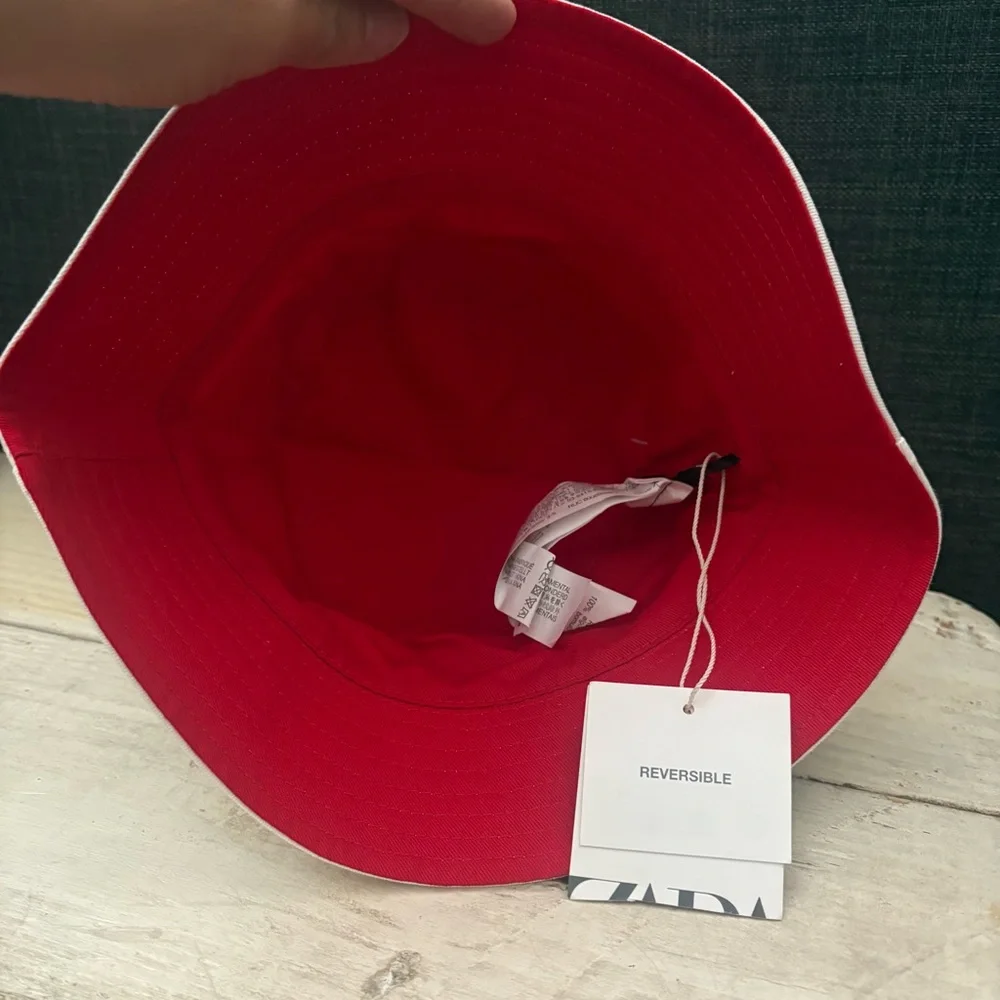 NWT Zara Kids NEW Malibu Reversible Blue, Red and White Bucket Hat Embroidered